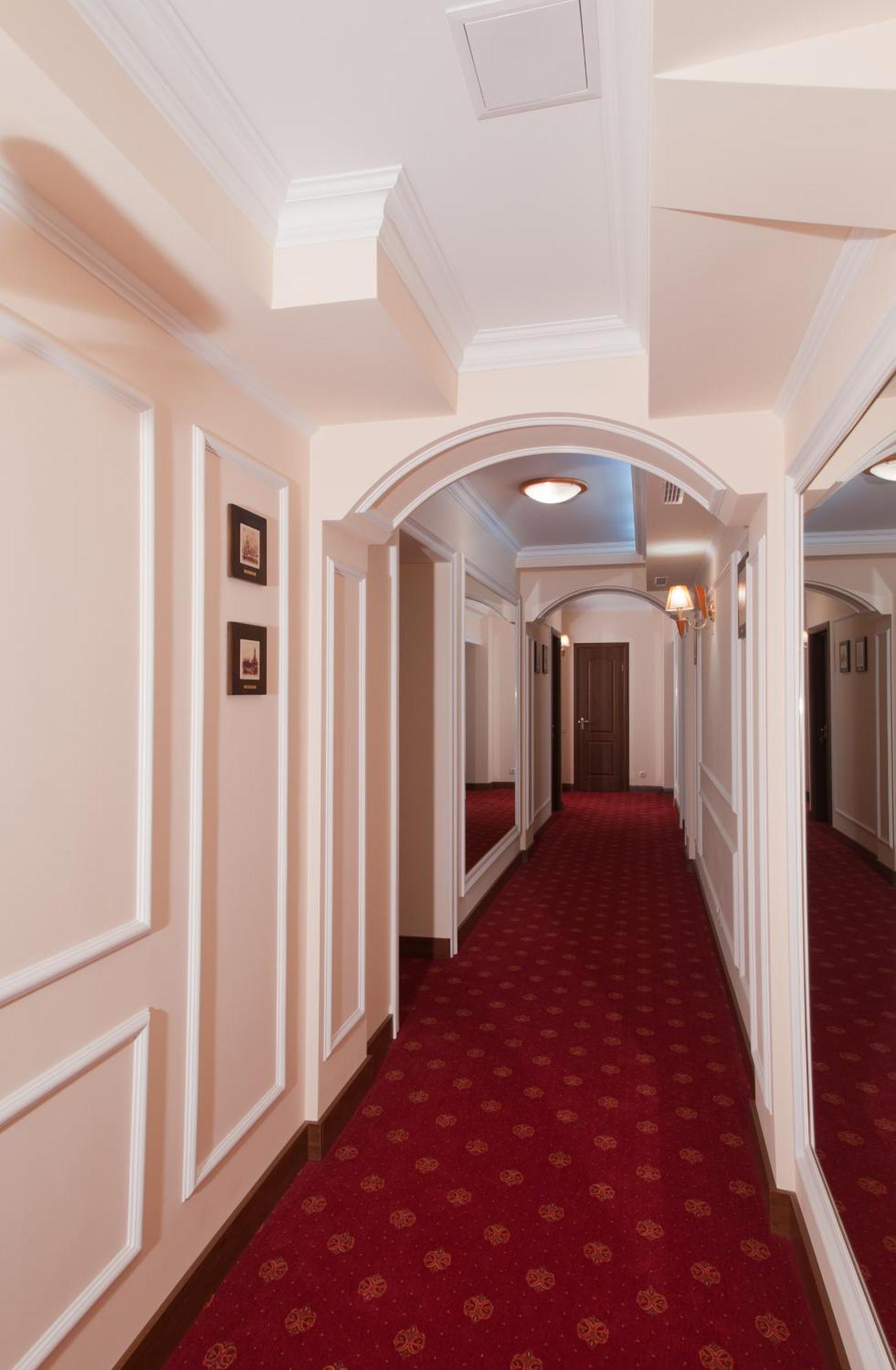 7 Sky Hotel Klinicheskaya Street  Kiev Eksteriør billede