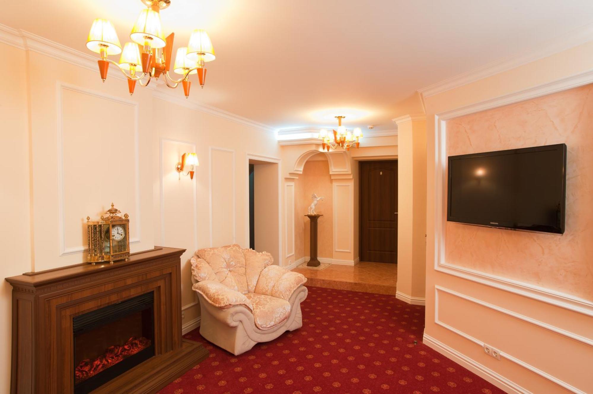 7 Sky Hotel Klinicheskaya Street  Kiev Eksteriør billede