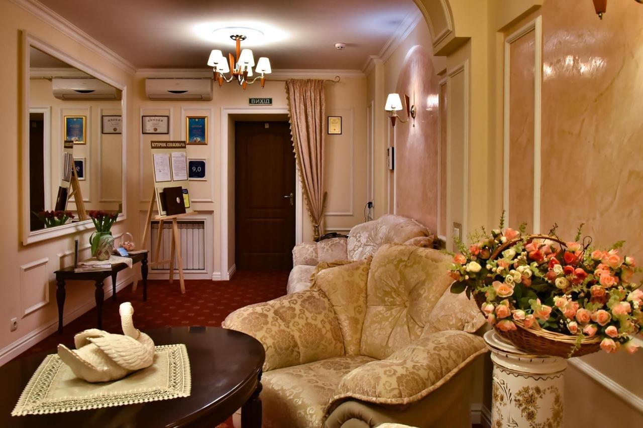 7 Sky Hotel Klinicheskaya Street  Kiev Eksteriør billede